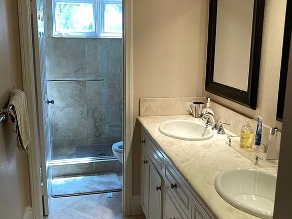 3rd image of 1845 Franklin Canyon Dr