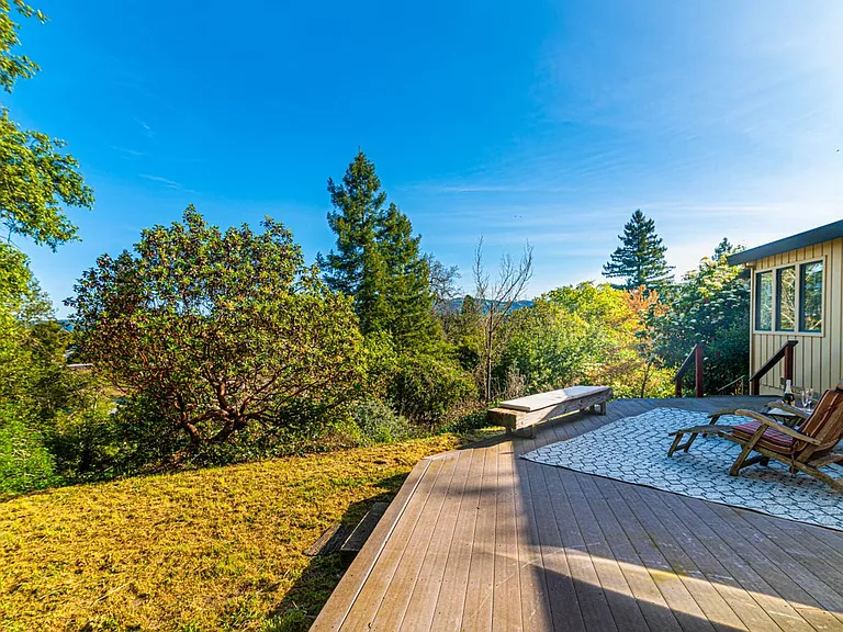 1560 Ronne Dr — Photo 35