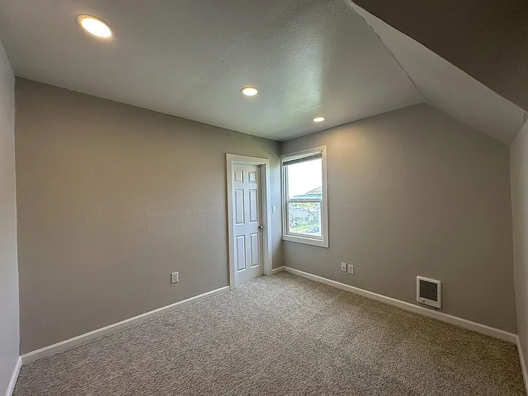 2317 Grand- 5 Unit — Photo 41
