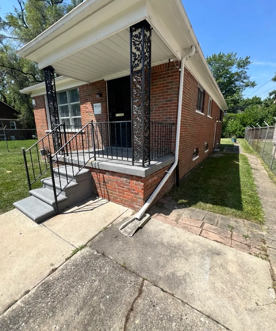 3 bed, 986 sqft, $1,650 — Photo 2