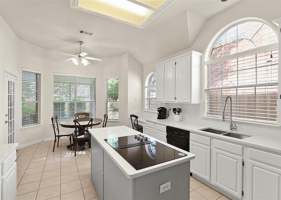 1st image of 2808 Montell Ct