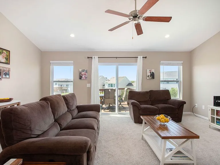 1328 Ellery Grove Ct — Photo 5
