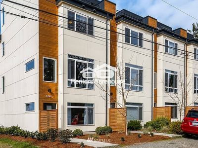 10361 Ashworth Ave N, Seattle, WA, 98133