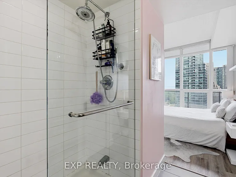 38 Dan Leckie Way #2103 — Photo 25