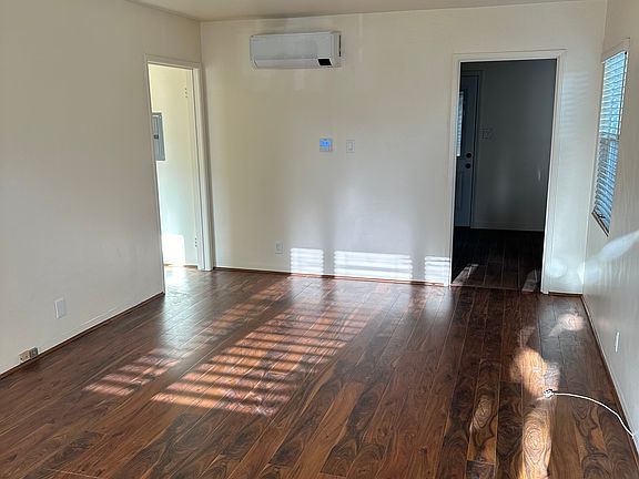 4th image of 1028 Pacific St APT A