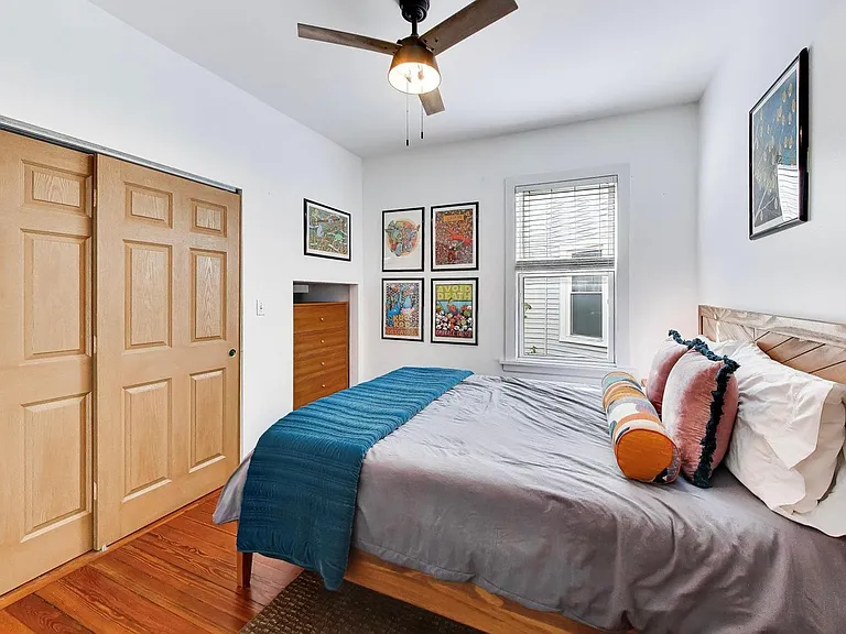 1811 Greenwood St — Photo 9