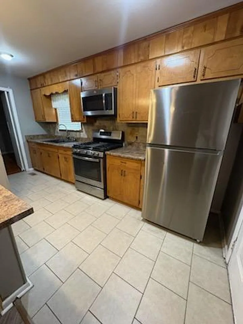 2668 Vernon Drive — Photo 4