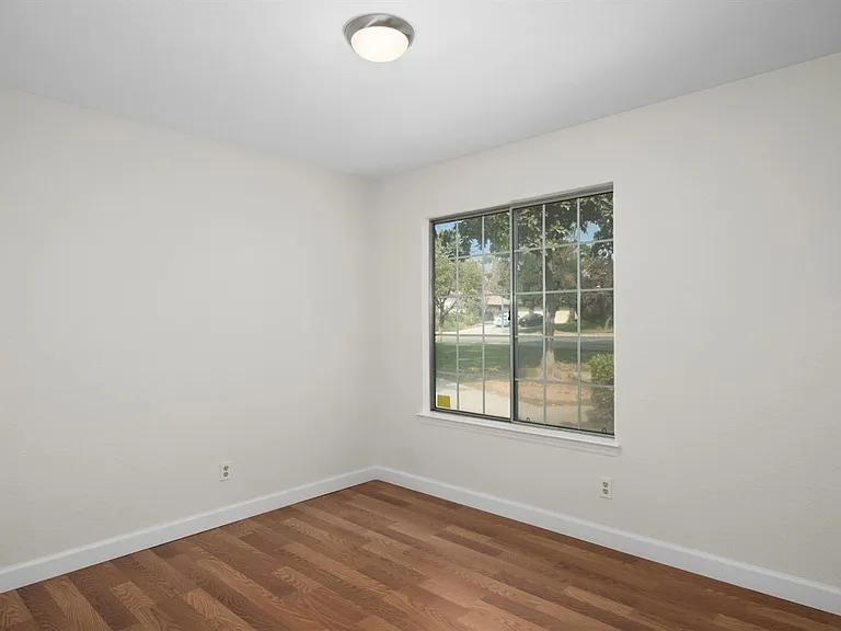 4337 W Palo Alto Ave — Photo 21