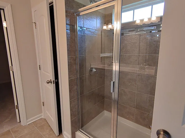 147 Haddonsfield Dr — Photo 13