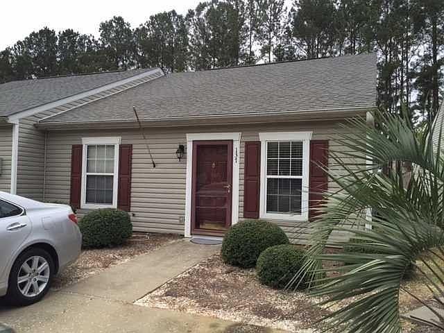 2nd image of 139 Thorn Tree Ln