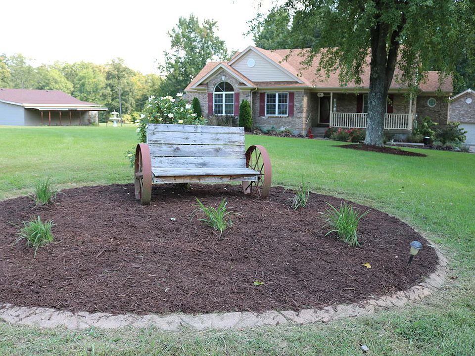 1st image of 243 Sparks Dr