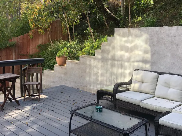 8458 Kirkwood Dr, Los Angeles, CA 90046