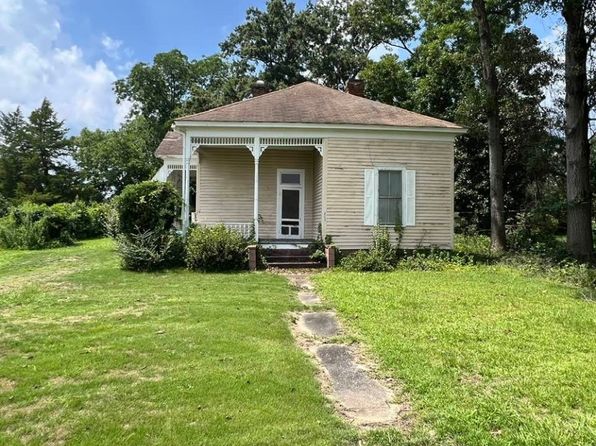203 N Hines St, Rowland, NC 28383