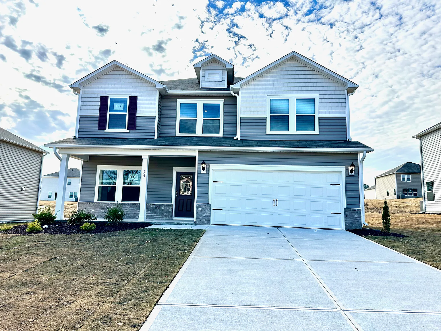 4 bed, 2368 sqft, $2,399 — Photo 1