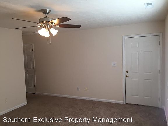 2nd image of 3921 Banyan Ct APT C