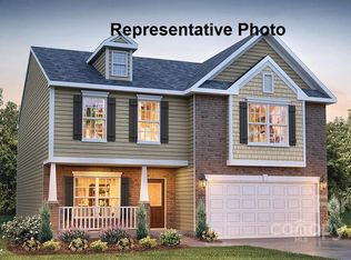 134 Marathon Ln, Candler, NC 28715