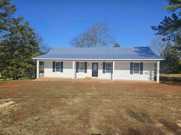 195 Doris St, Russellville, AL 35654