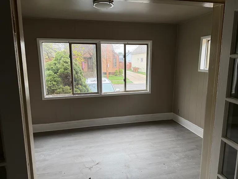 142 Willowlawn Pkwy #1 — Photo 1