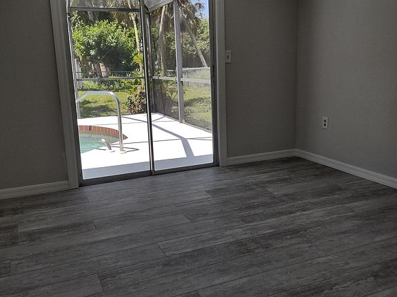 4th image of 2371 Ambrose Ln