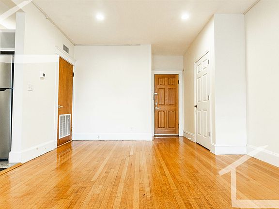 69 Babcock St. #6 Brookline (Coolidge Corner) Unit Photo 7