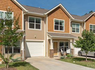 1218 Pauline Trail Dr, Arden, NC 28704