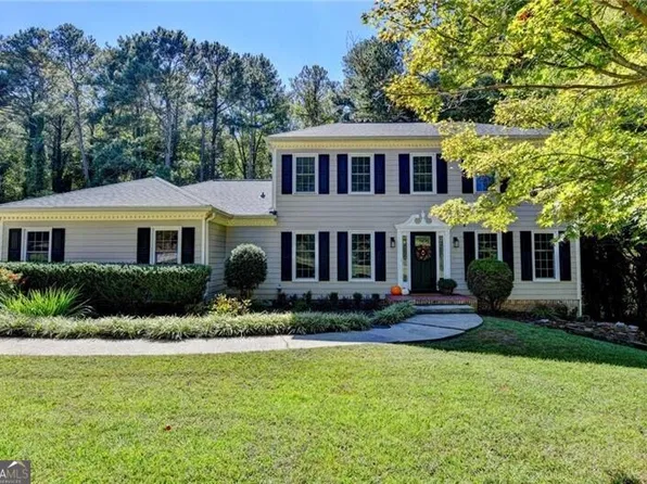 2780 Jo Beth Dr, Lawrenceville, GA 30044