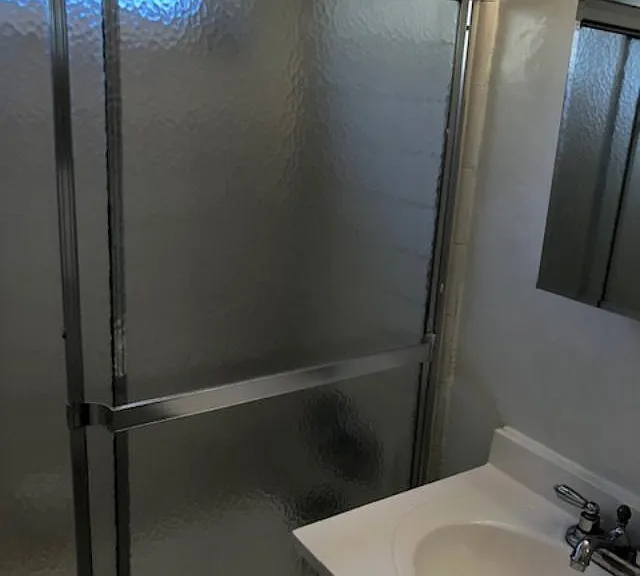 14521 Margate St #15 — Photo 8