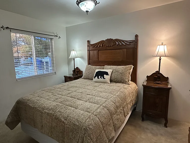 Queen size new upscale plush Sealy mattress