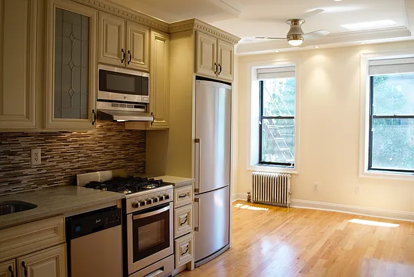 Rented by Triplemint | media 30