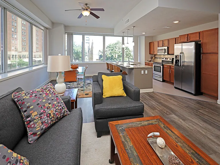Residences at 1717 — Photo 5