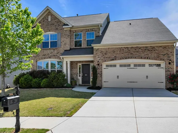 204 Damascus Dr, Simpsonville, SC 29681