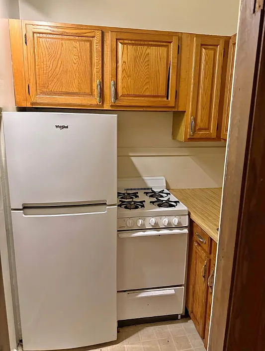 1 bed, 850 sqft, $1,195 — Photo 1