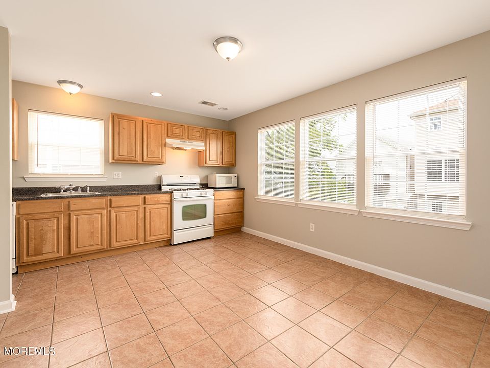 1st image of 41 Seabreeze Way