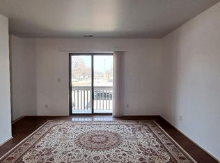 4672 E Ten Mile Rd, Warren, MI 48091