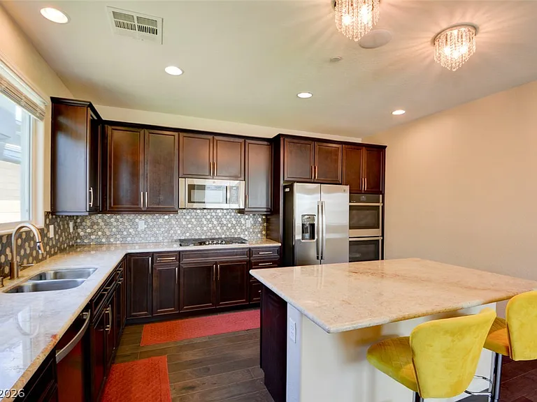 141 Neverland Ave — Photo 11