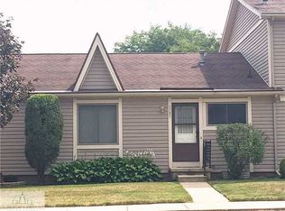 2085 Lake Lansing Rd, Haslett, MI 48840