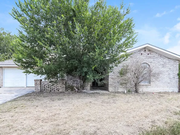 9402 Shields Dr, San Antonio, TX 78245