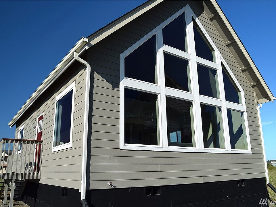1st image of 465 Sea View Ave