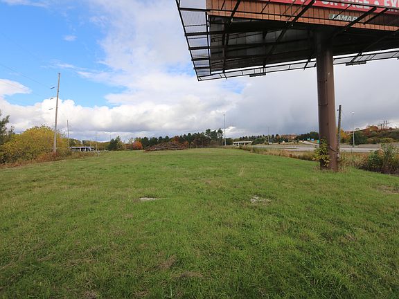 4th image of 901 W Easterday Ave