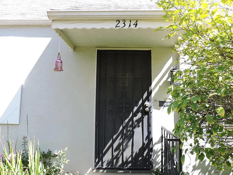 2314 Castro Way — Photo 2
