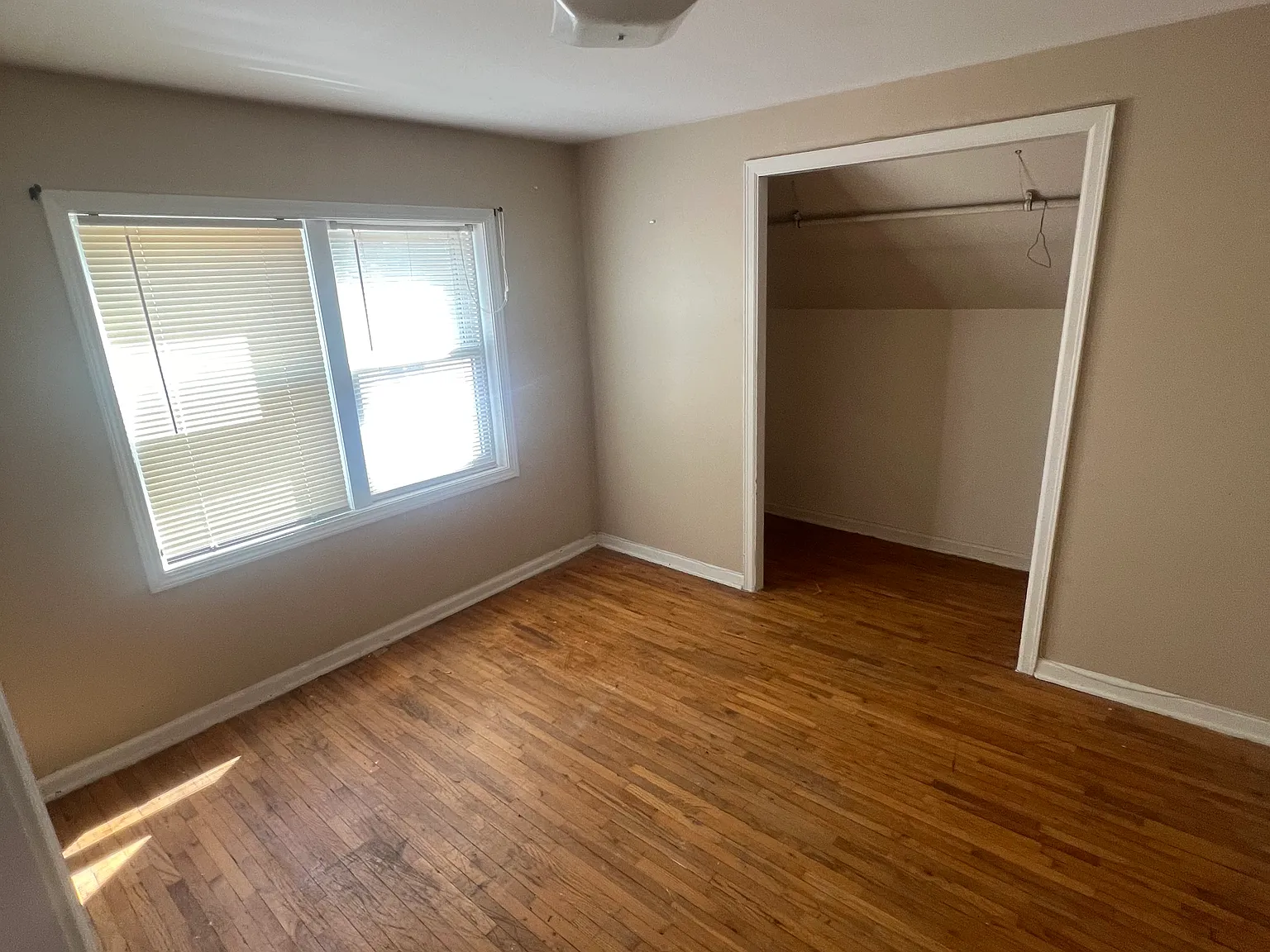 2 bed, 784 sqft, $900 — Photo 4