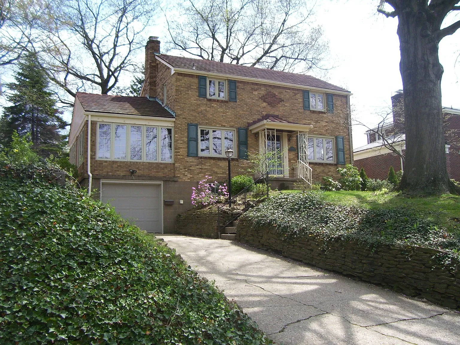 908 Oakside Ln photo 1