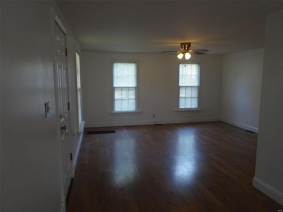 Living room and dining room combo  Living room 18 x 16