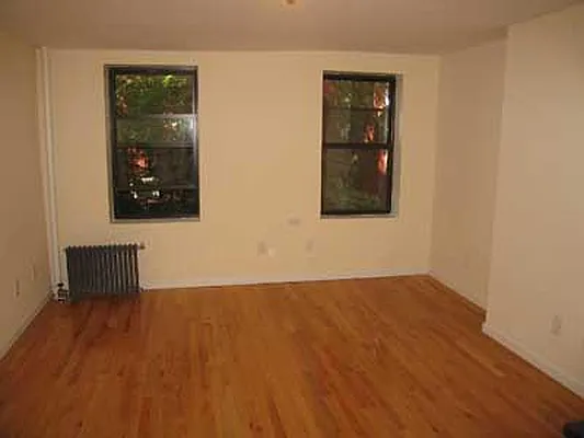 Rented by Buchbinder & Warren | media 12