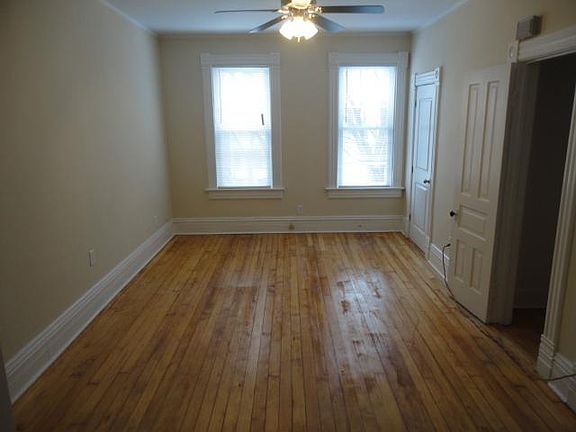 4th image of 3309 N Southport Ave #2A