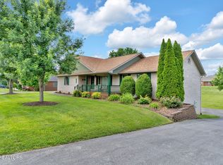 1319 Ellendale Cv, Sevierville, TN 37862