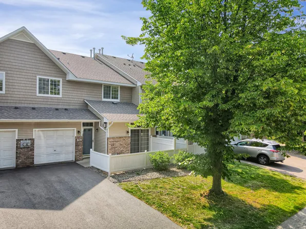 17862 Cobblestone Way, Eden Prairie, MN 55347