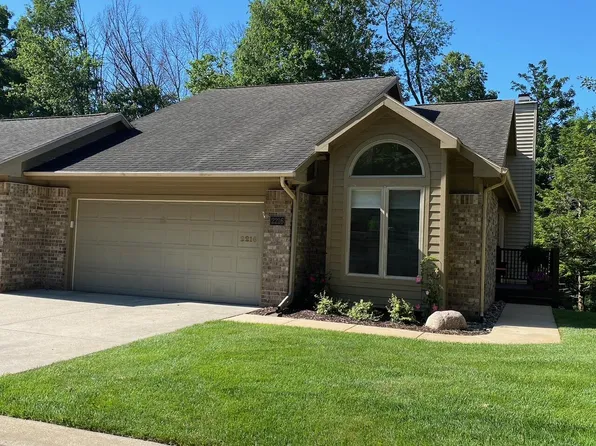 2216 Oakland Ridge Dr #12, Kalamazoo, MI 49008