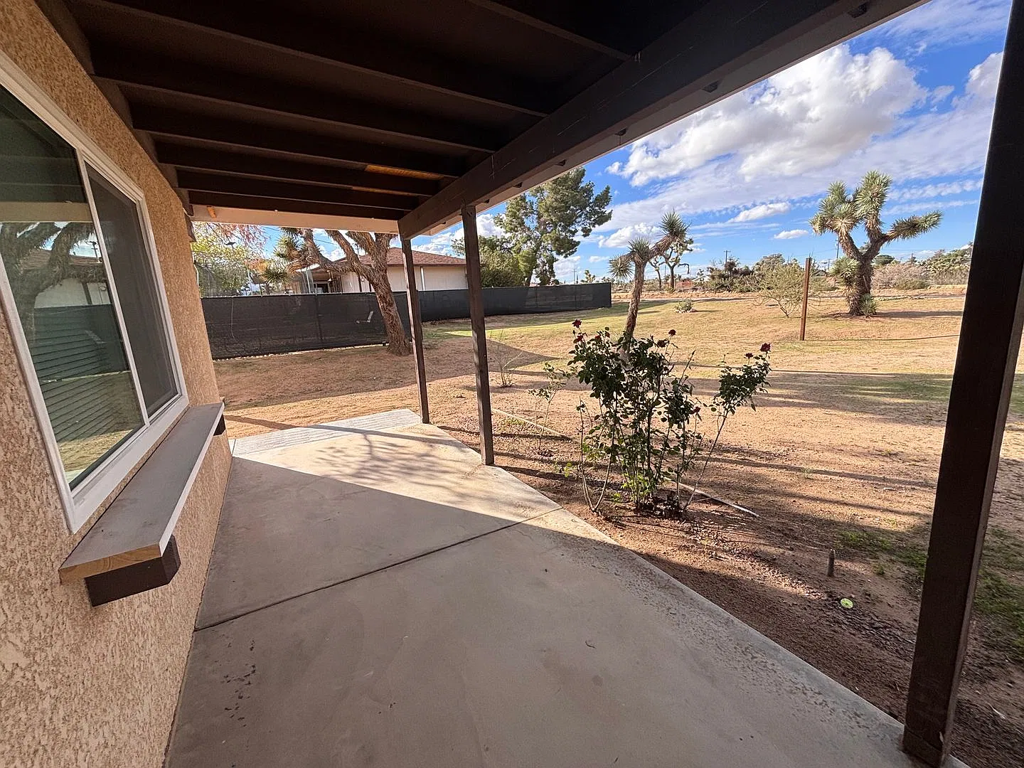 Newly remolded 3 bedroom 2 bathroom house on the mesa — Photo 2