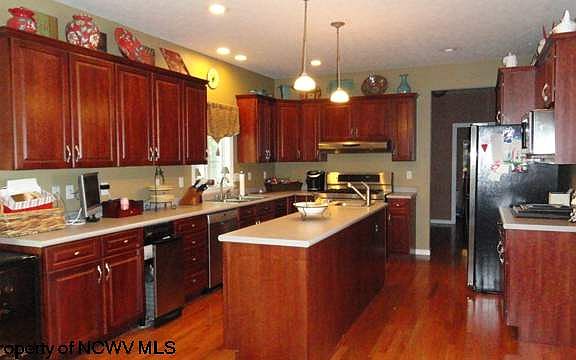 3rd image of 1039 Ashton Dr